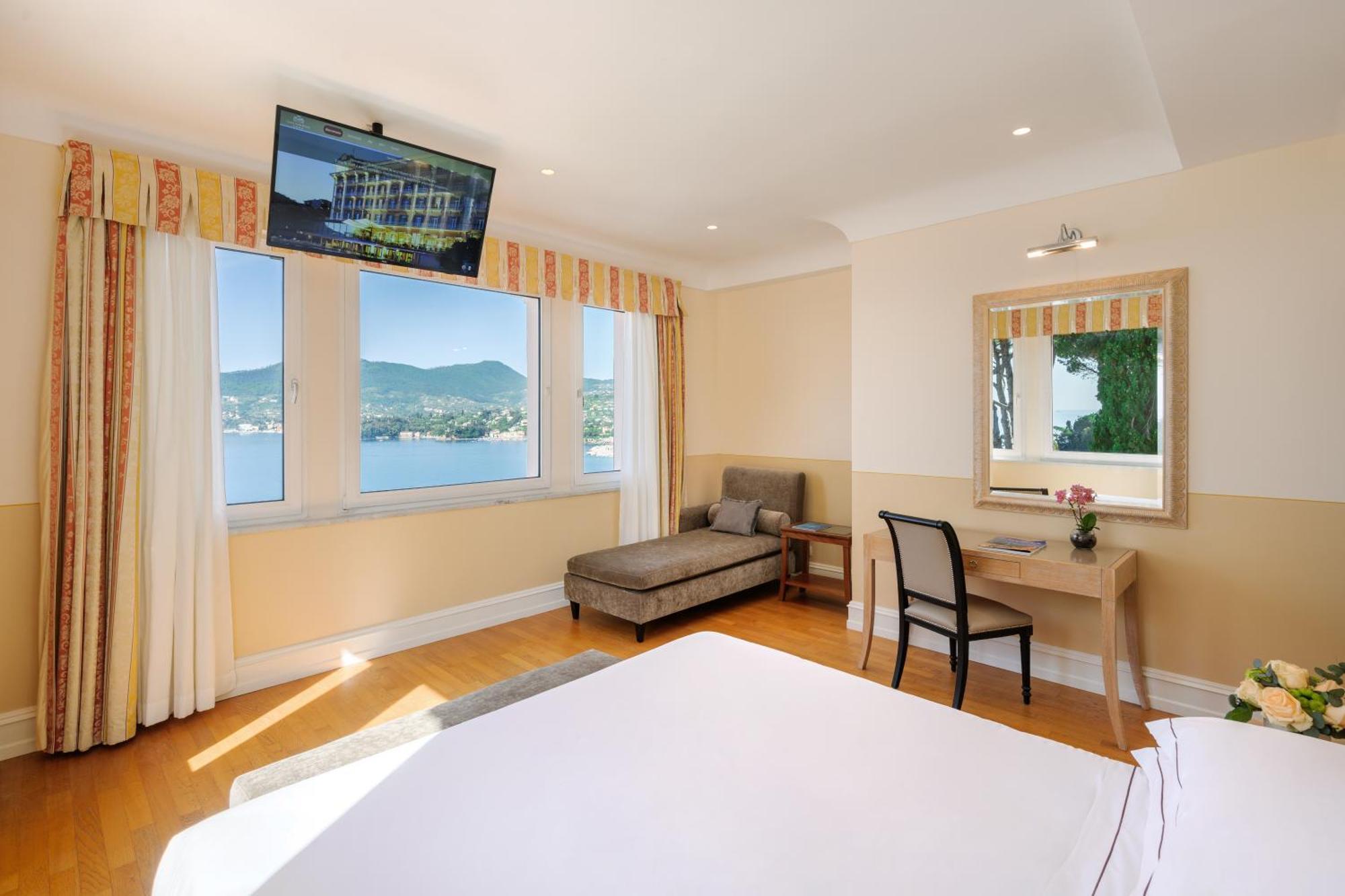 Grand Hotel Bristol Spa Resort, By R Collection Hotels Rapallo Dış mekan fotoğraf A room at the hotel